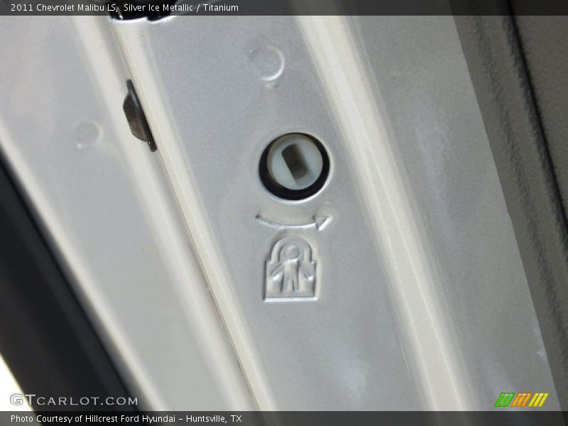 Silver Ice Metallic / Titanium 2011 Chevrolet Malibu LS