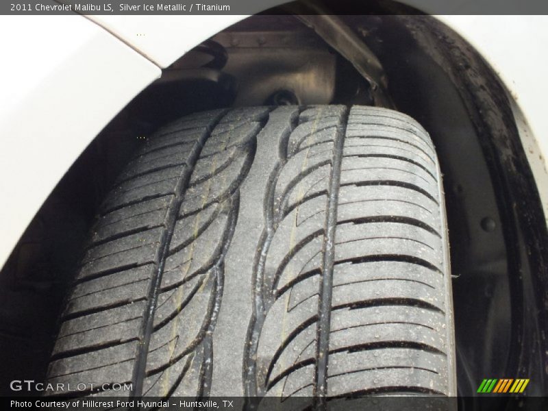 Silver Ice Metallic / Titanium 2011 Chevrolet Malibu LS