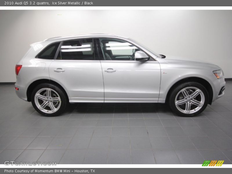 Ice Silver Metallic / Black 2010 Audi Q5 3.2 quattro