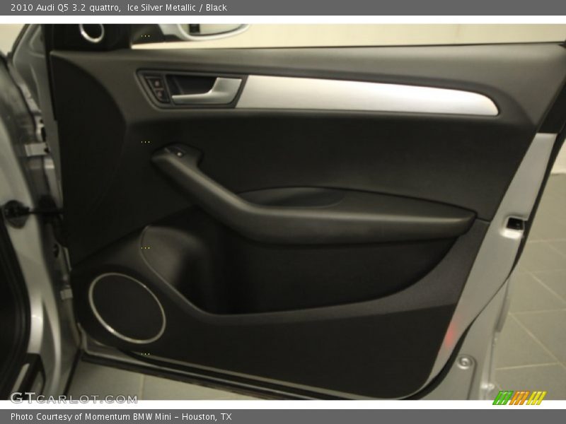 Ice Silver Metallic / Black 2010 Audi Q5 3.2 quattro