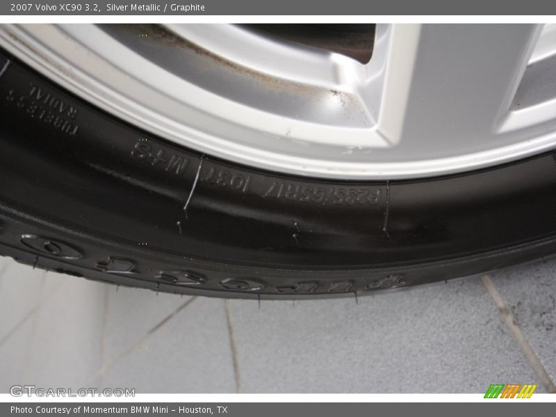 Silver Metallic / Graphite 2007 Volvo XC90 3.2