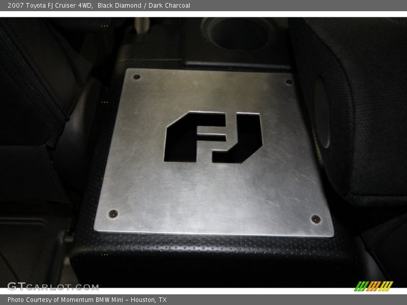 Black Diamond / Dark Charcoal 2007 Toyota FJ Cruiser 4WD
