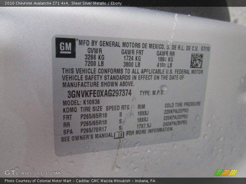 Sheer Silver Metallic / Ebony 2010 Chevrolet Avalanche Z71 4x4