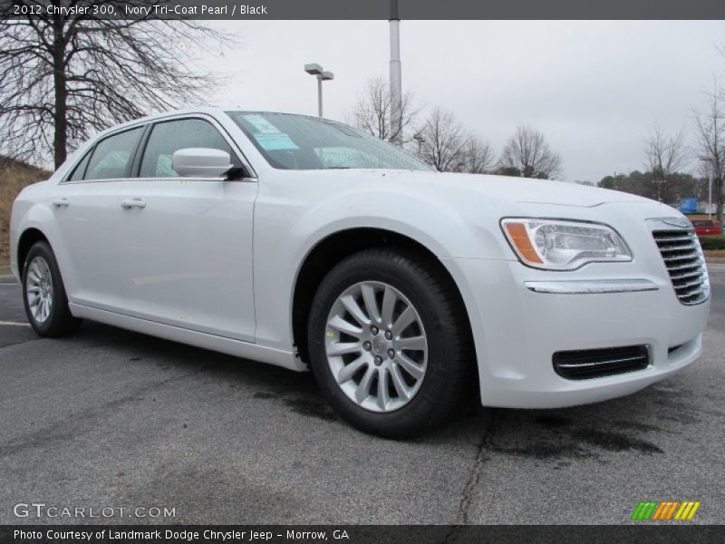 Ivory Tri-Coat Pearl / Black 2012 Chrysler 300