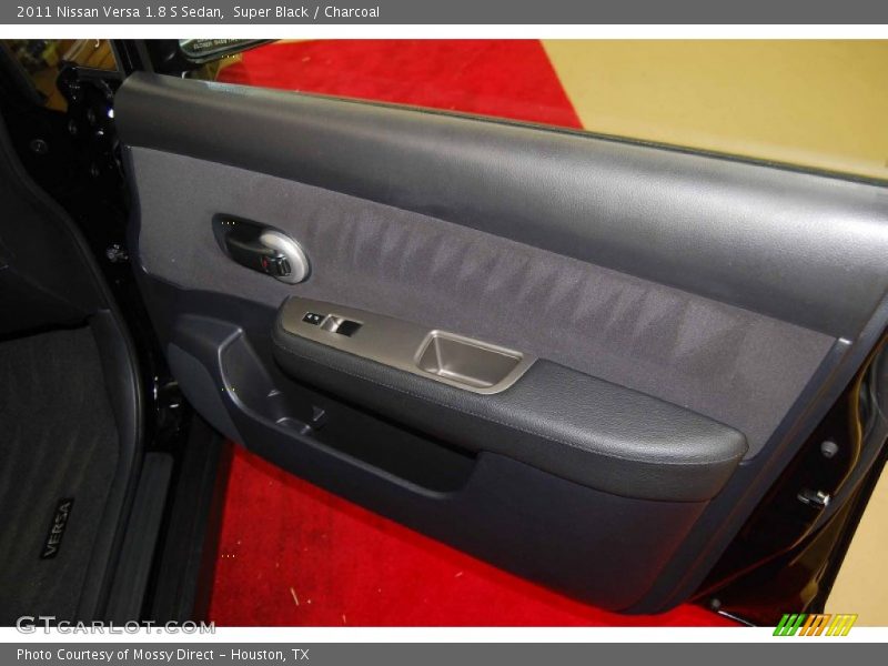 Super Black / Charcoal 2011 Nissan Versa 1.8 S Sedan