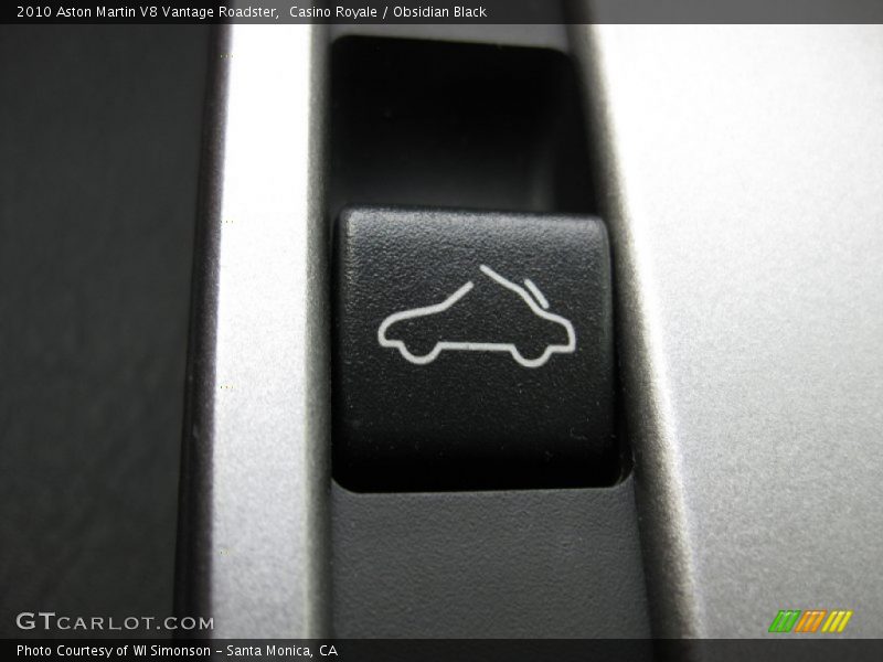 Casino Royale / Obsidian Black 2010 Aston Martin V8 Vantage Roadster