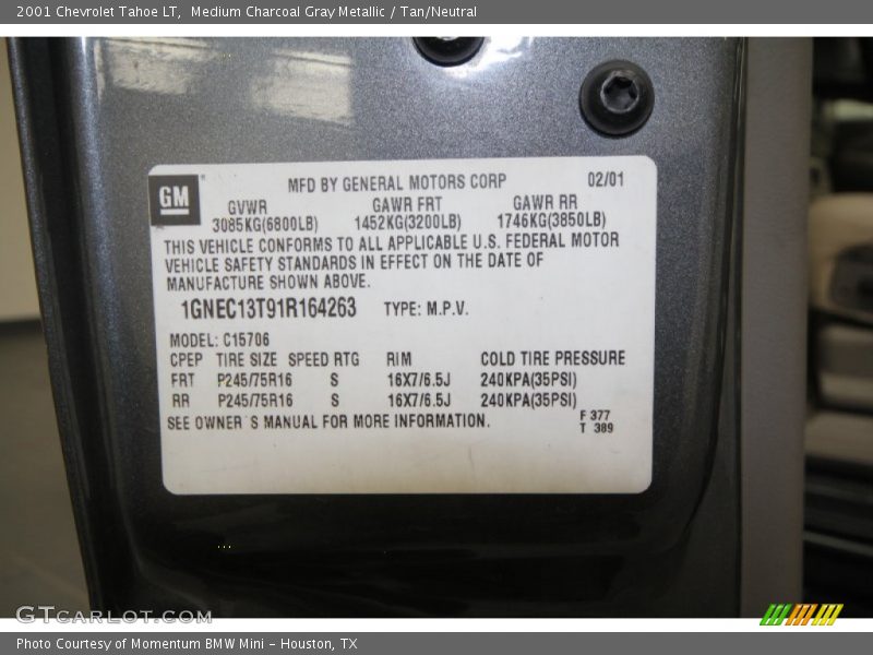 Medium Charcoal Gray Metallic / Tan/Neutral 2001 Chevrolet Tahoe LT