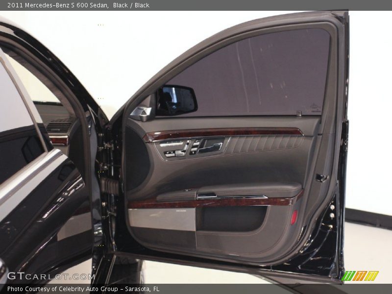 Door Panel of 2011 S 600 Sedan