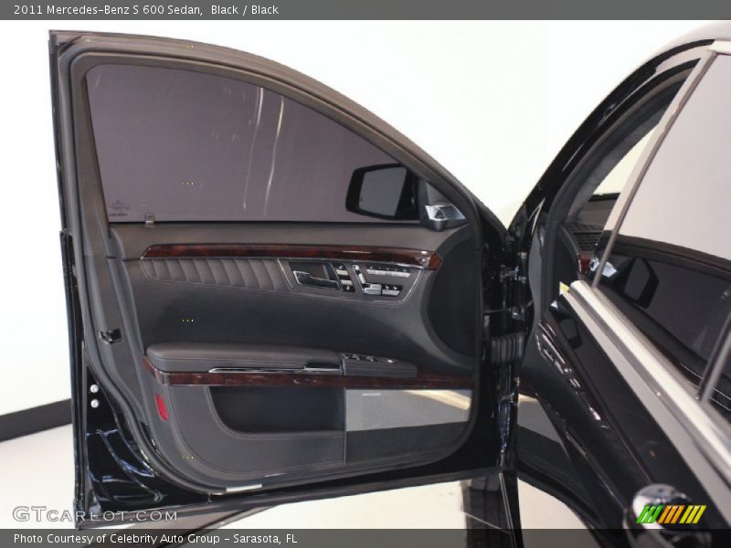 Door Panel of 2011 S 600 Sedan
