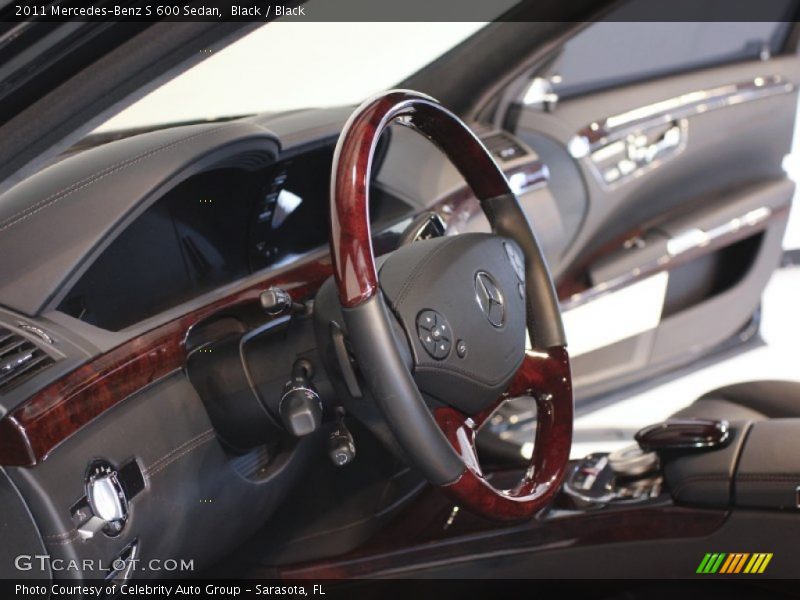  2011 S 600 Sedan Steering Wheel
