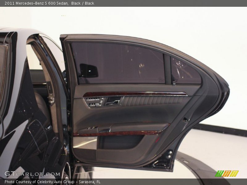 Black / Black 2011 Mercedes-Benz S 600 Sedan