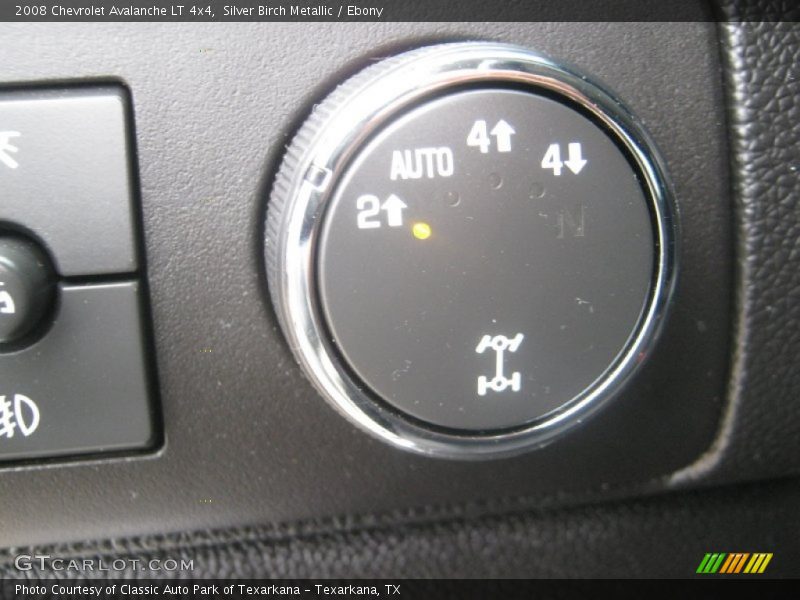Silver Birch Metallic / Ebony 2008 Chevrolet Avalanche LT 4x4