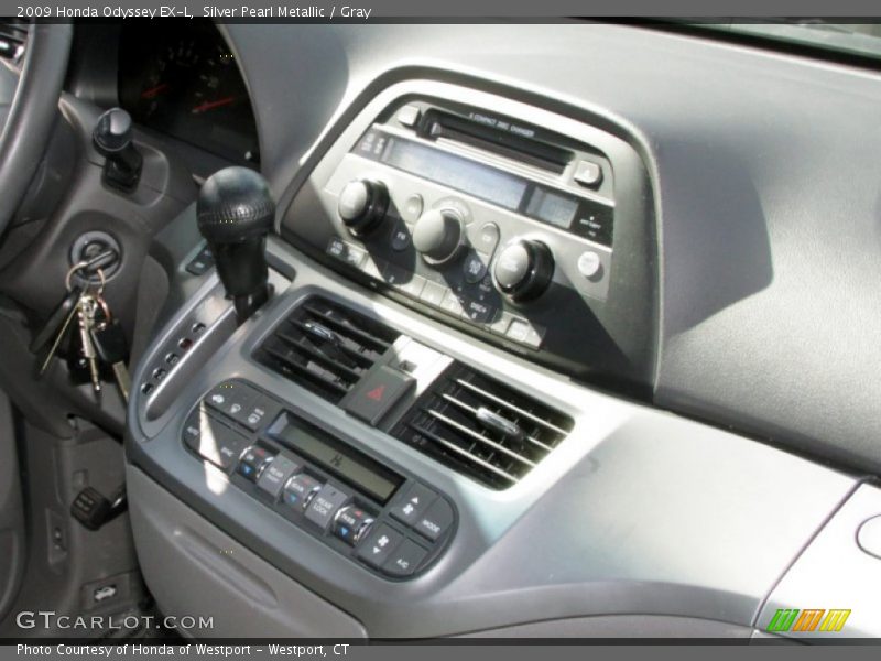 Silver Pearl Metallic / Gray 2009 Honda Odyssey EX-L
