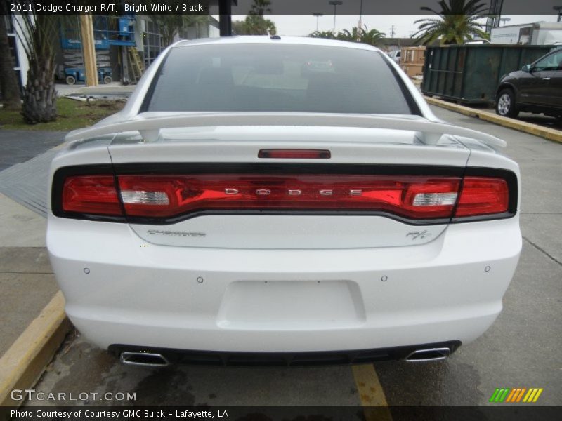 Bright White / Black 2011 Dodge Charger R/T