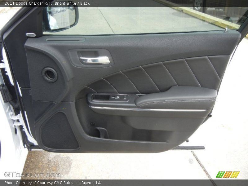Bright White / Black 2011 Dodge Charger R/T
