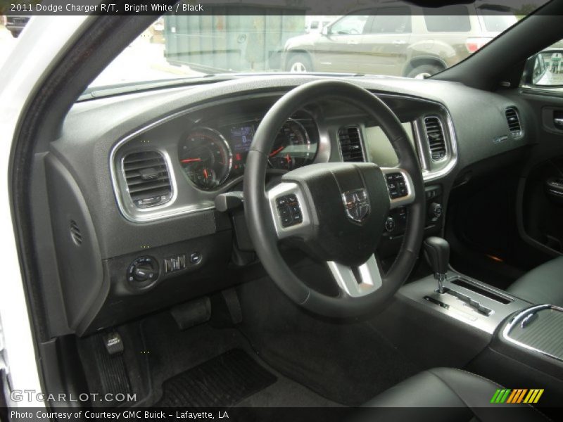 Bright White / Black 2011 Dodge Charger R/T