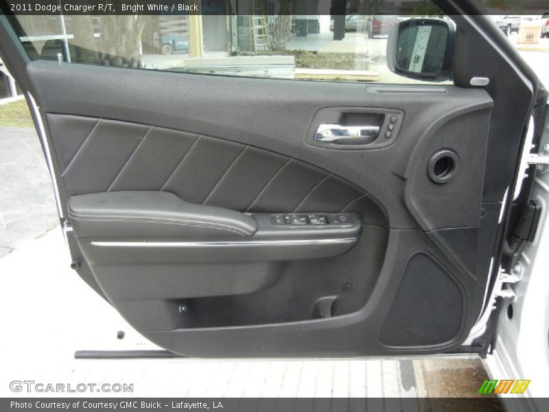 Bright White / Black 2011 Dodge Charger R/T