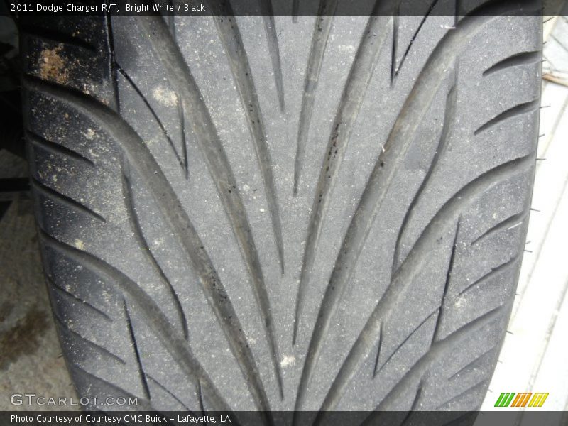 Bright White / Black 2011 Dodge Charger R/T