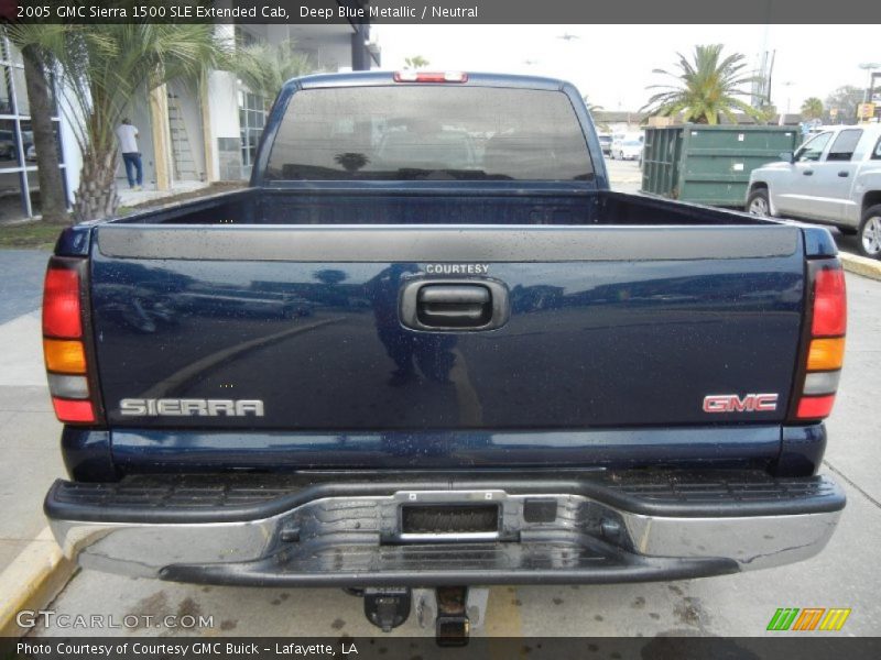 Deep Blue Metallic / Neutral 2005 GMC Sierra 1500 SLE Extended Cab