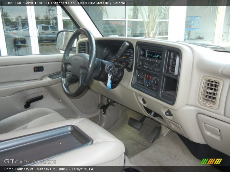 Deep Blue Metallic / Neutral 2005 GMC Sierra 1500 SLE Extended Cab
