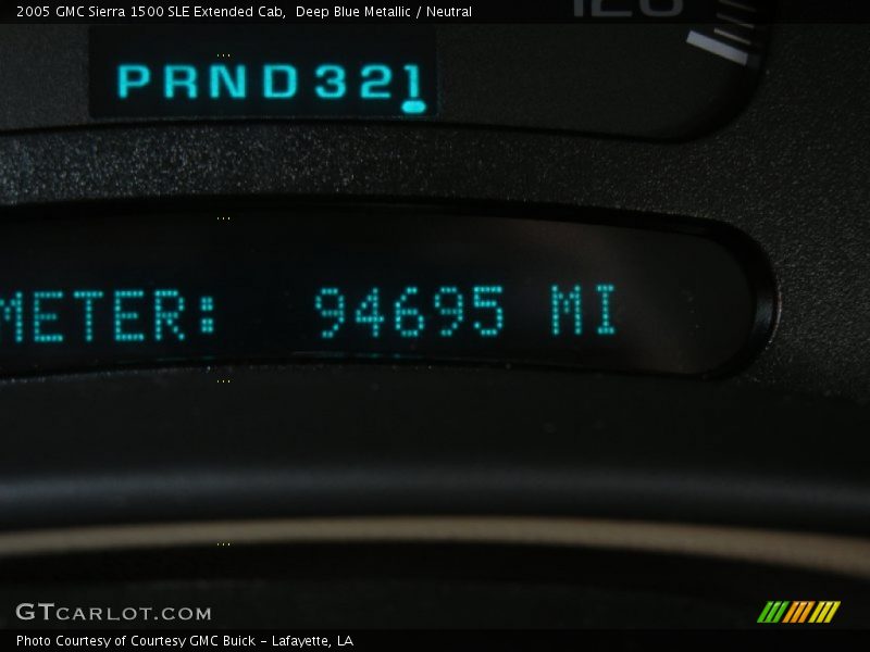 Deep Blue Metallic / Neutral 2005 GMC Sierra 1500 SLE Extended Cab