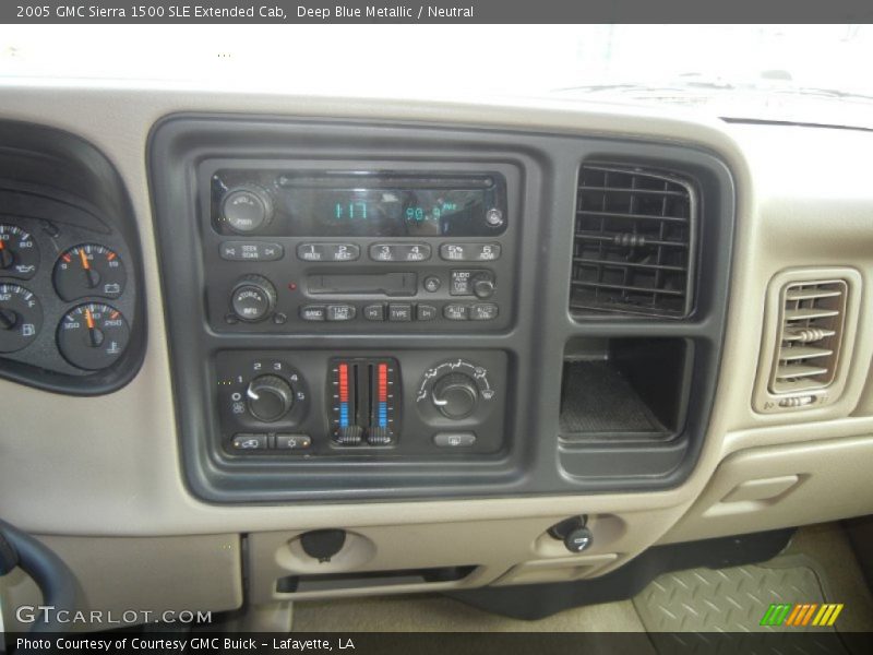 Deep Blue Metallic / Neutral 2005 GMC Sierra 1500 SLE Extended Cab