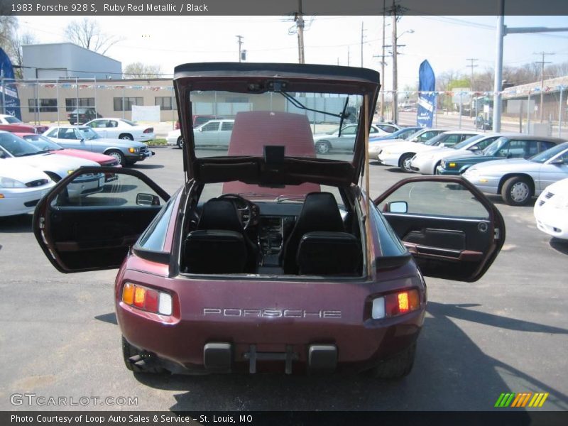 Ruby Red Metallic / Black 1983 Porsche 928 S