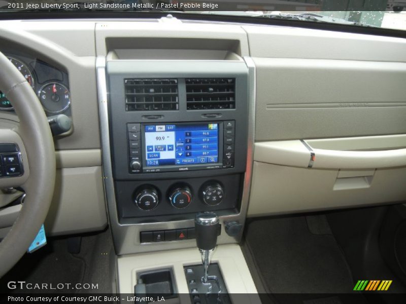 Light Sandstone Metallic / Pastel Pebble Beige 2011 Jeep Liberty Sport