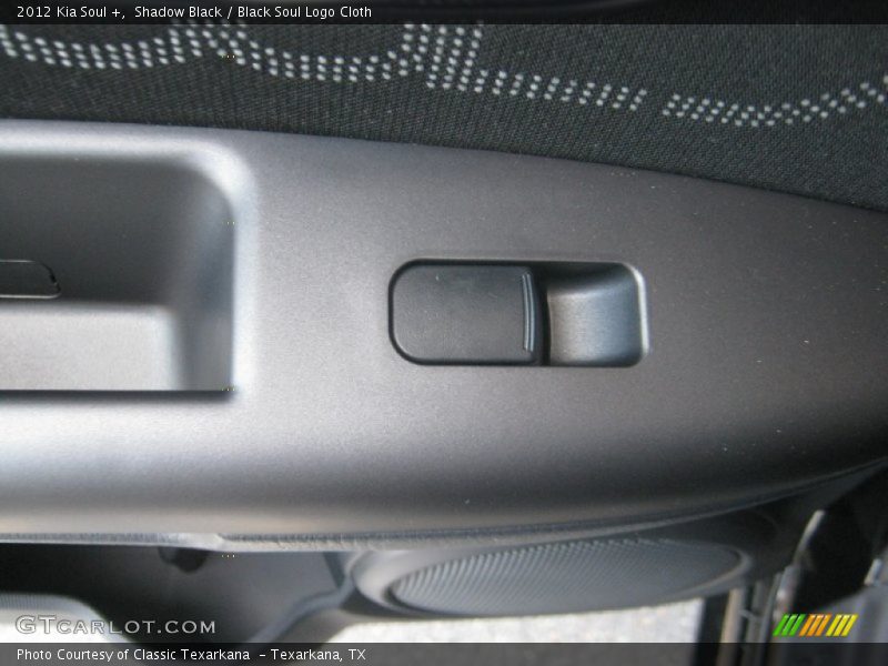 Shadow Black / Black Soul Logo Cloth 2012 Kia Soul +