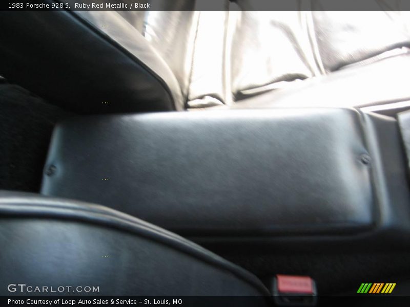 Ruby Red Metallic / Black 1983 Porsche 928 S