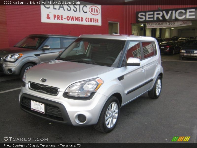 Bright Silver / Black Soul Logo Cloth 2012 Kia Soul +