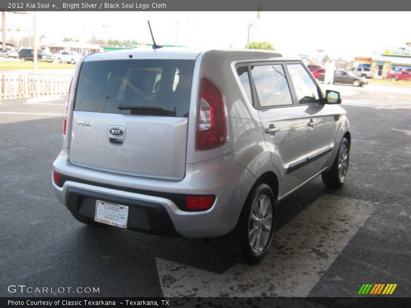 Bright Silver / Black Soul Logo Cloth 2012 Kia Soul +