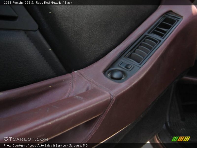 Ruby Red Metallic / Black 1983 Porsche 928 S