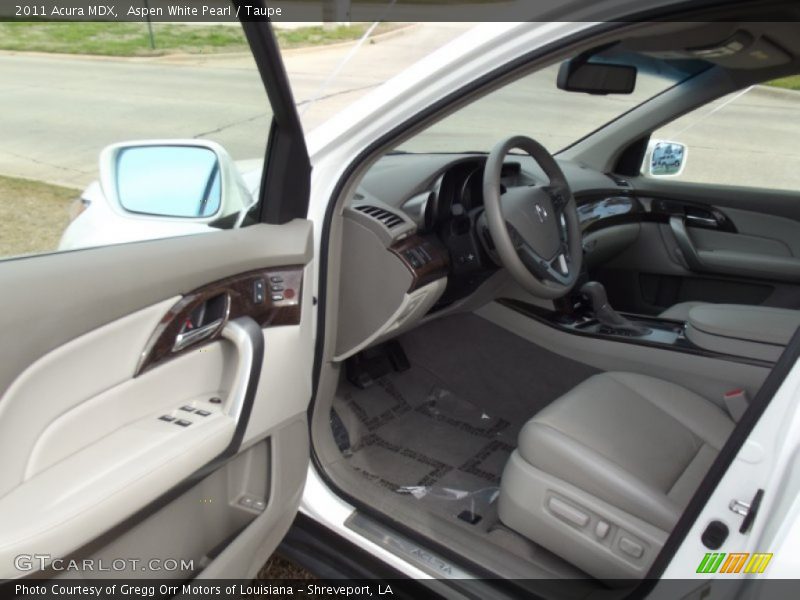 Aspen White Pearl / Taupe 2011 Acura MDX