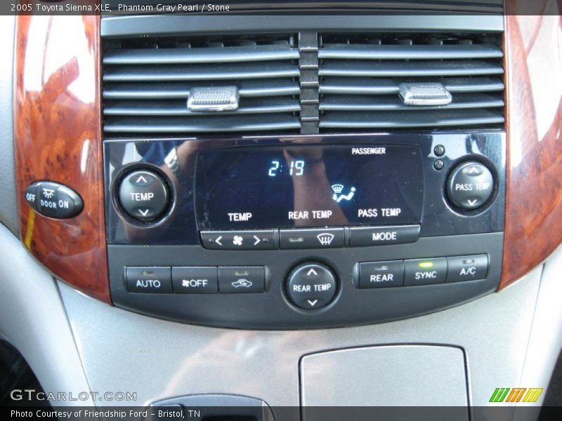 Phantom Gray Pearl / Stone 2005 Toyota Sienna XLE