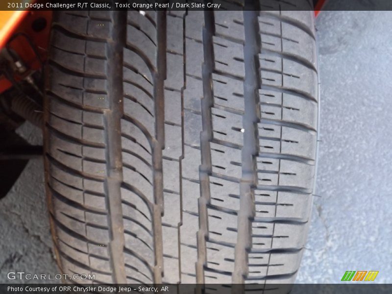 Toxic Orange Pearl / Dark Slate Gray 2011 Dodge Challenger R/T Classic