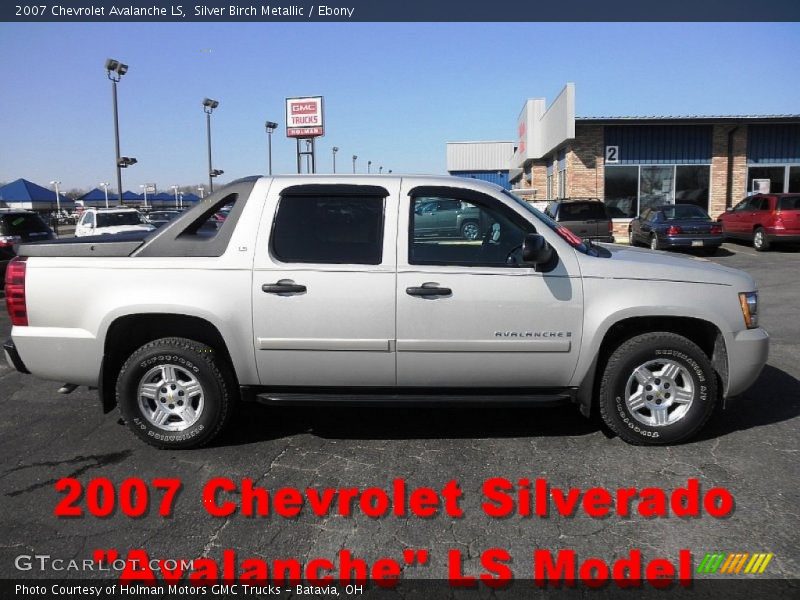 Silver Birch Metallic / Ebony 2007 Chevrolet Avalanche LS