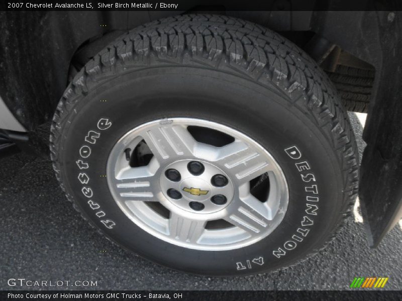 Silver Birch Metallic / Ebony 2007 Chevrolet Avalanche LS