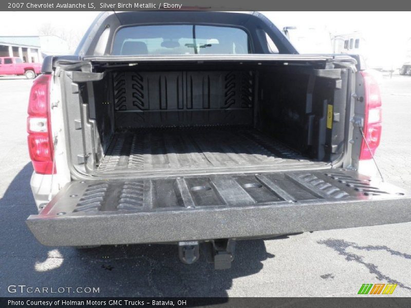 Silver Birch Metallic / Ebony 2007 Chevrolet Avalanche LS