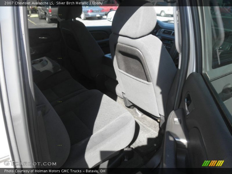 Silver Birch Metallic / Ebony 2007 Chevrolet Avalanche LS