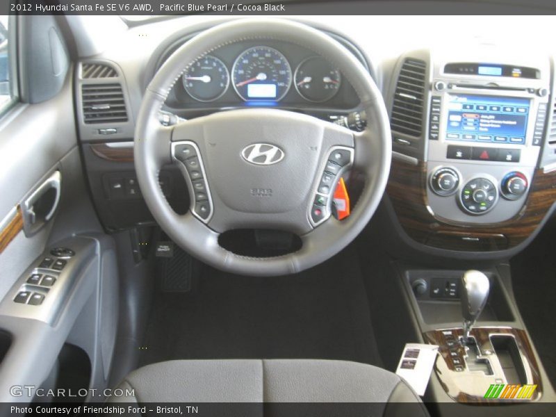 Dashboard of 2012 Santa Fe SE V6 AWD