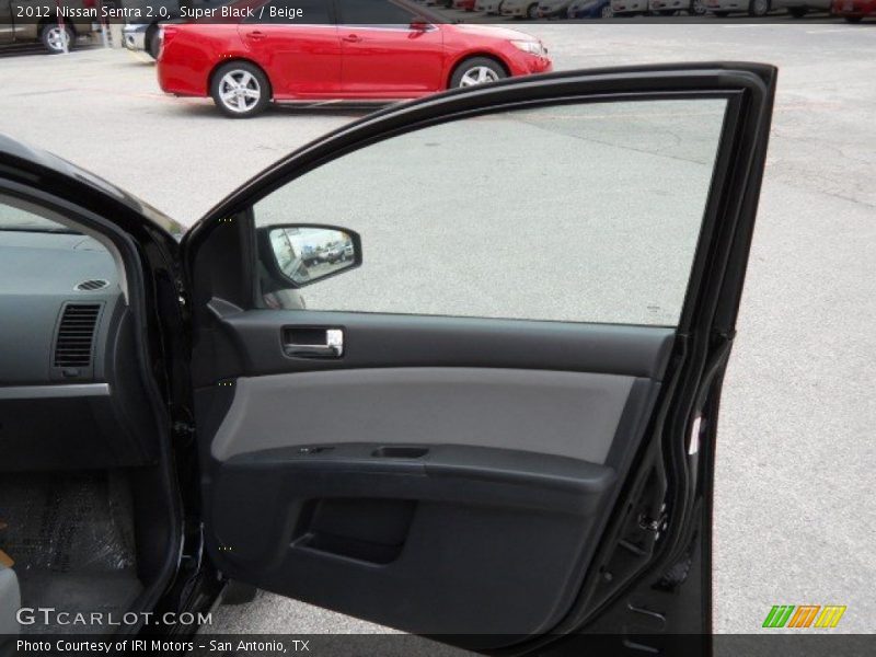Super Black / Beige 2012 Nissan Sentra 2.0