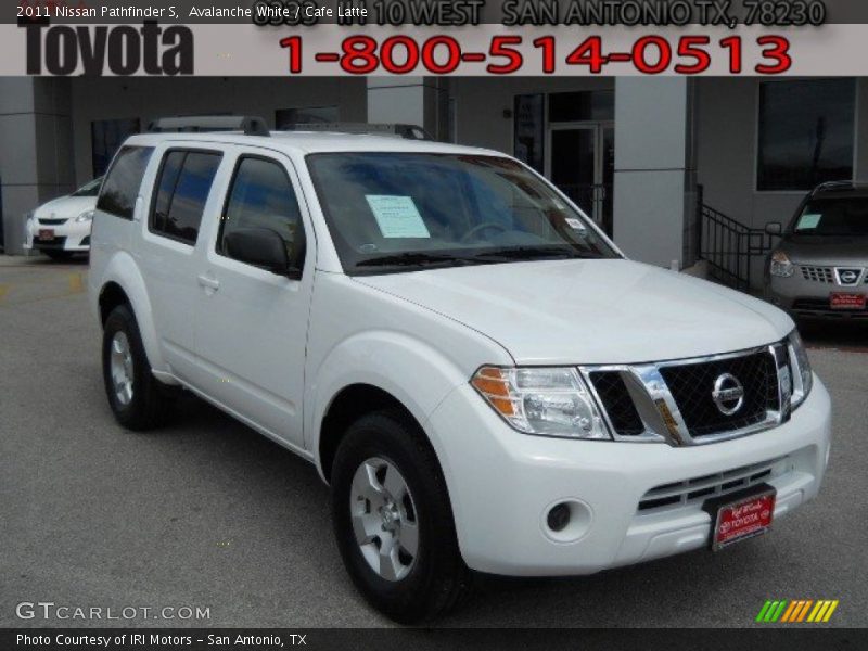 Avalanche White / Cafe Latte 2011 Nissan Pathfinder S