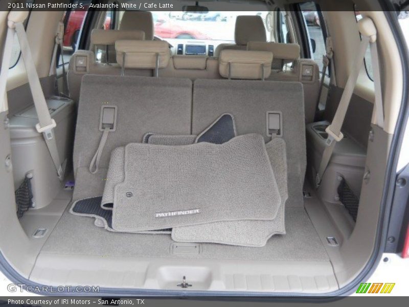 Avalanche White / Cafe Latte 2011 Nissan Pathfinder S
