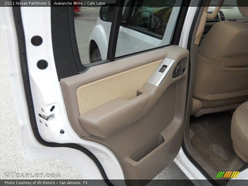 Avalanche White / Cafe Latte 2011 Nissan Pathfinder S