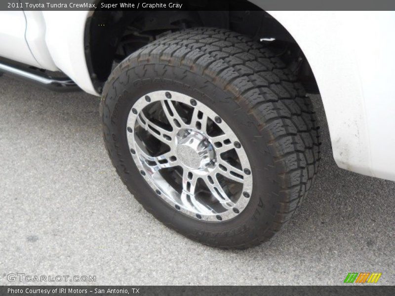 Super White / Graphite Gray 2011 Toyota Tundra CrewMax