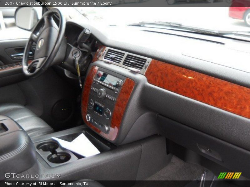 Summit White / Ebony 2007 Chevrolet Suburban 1500 LT