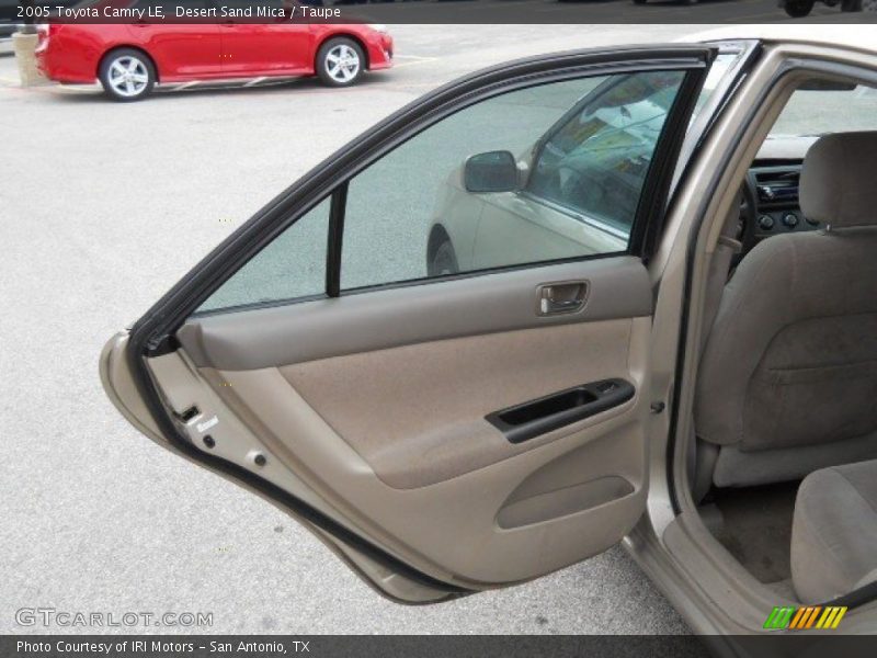 Desert Sand Mica / Taupe 2005 Toyota Camry LE