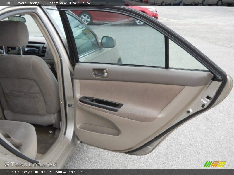 Desert Sand Mica / Taupe 2005 Toyota Camry LE