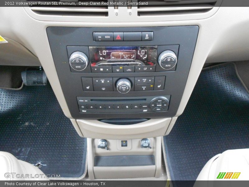 Controls of 2012 Routan SEL Premium